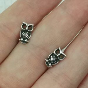 925 Sterling SILVER Oxidized Owl Stud Earrings